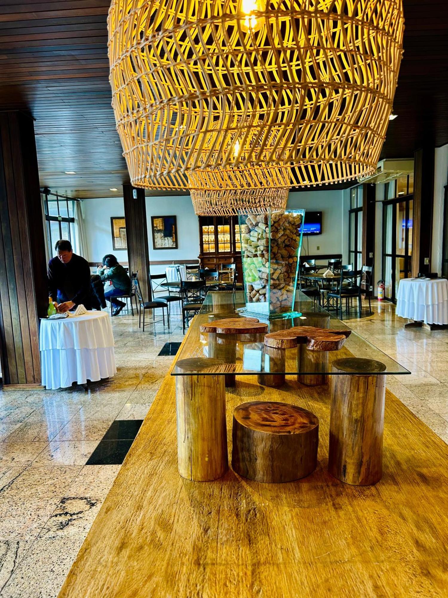 Samuara Hotel Каксиас-До-Сул Екстериор снимка